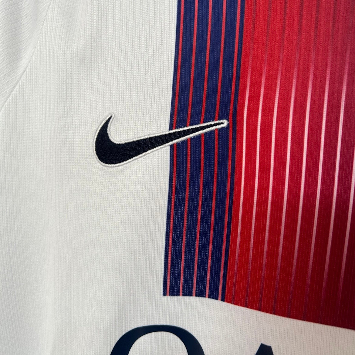 Maillot PSG Third 2026 zoom logo