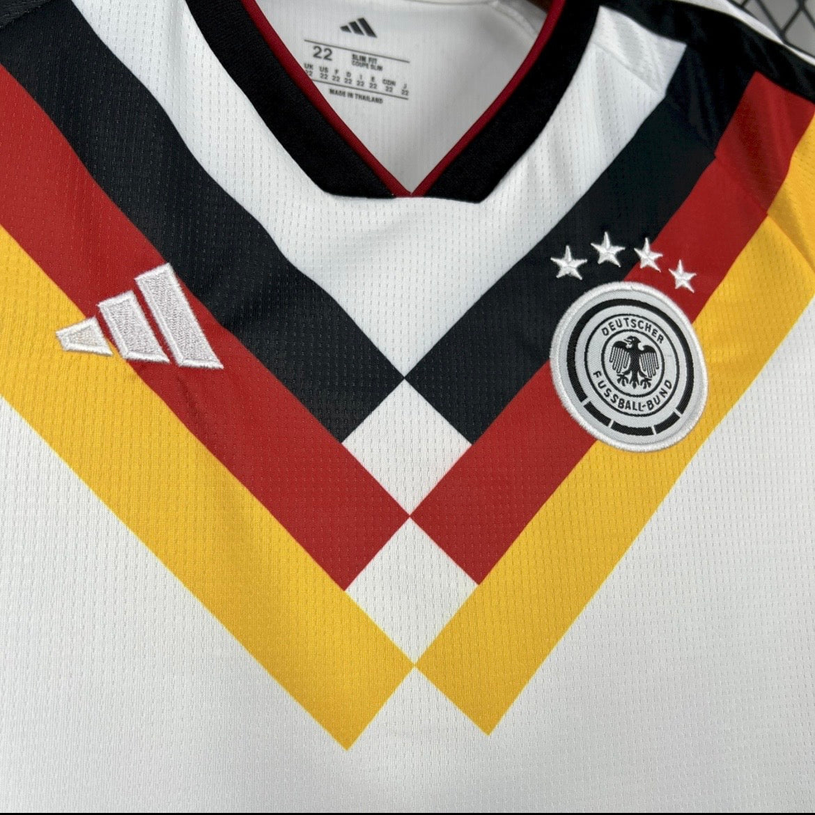 Maillot Allemagne Enfant 2026 zoom logo DFB