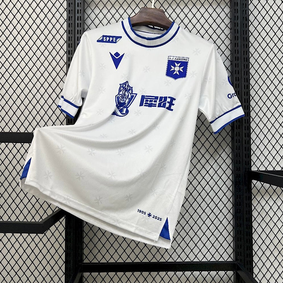 Maillot Auxerre Domicile 2026/2027 vue face AJA