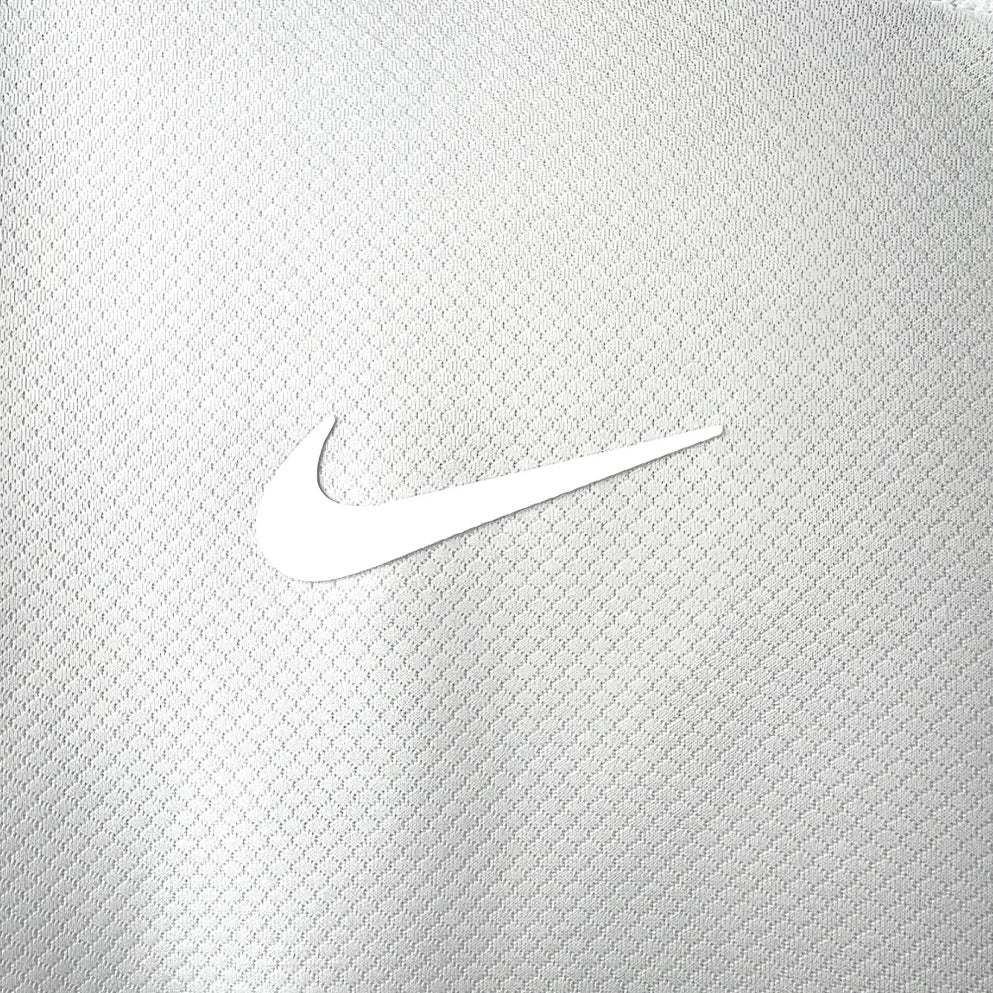 Maillot Tottenham Domicile 2026/2027 détail col