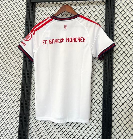 Maillot Bayern Munich Extérieur 2026/2027 vue dos