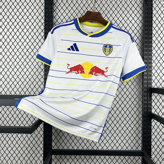 Maillot Leeds United Domicile 2026/2027 vue face Peacocks