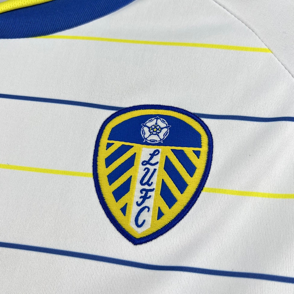 Maillot Leeds United Domicile 2026/2027 détail