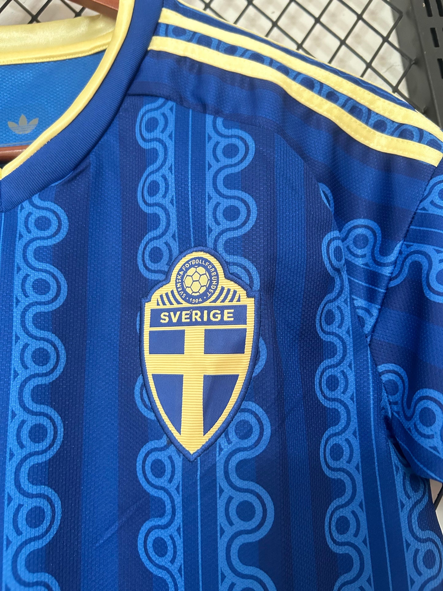 Maillot Suède Domicile 2026 | Flocage Offert