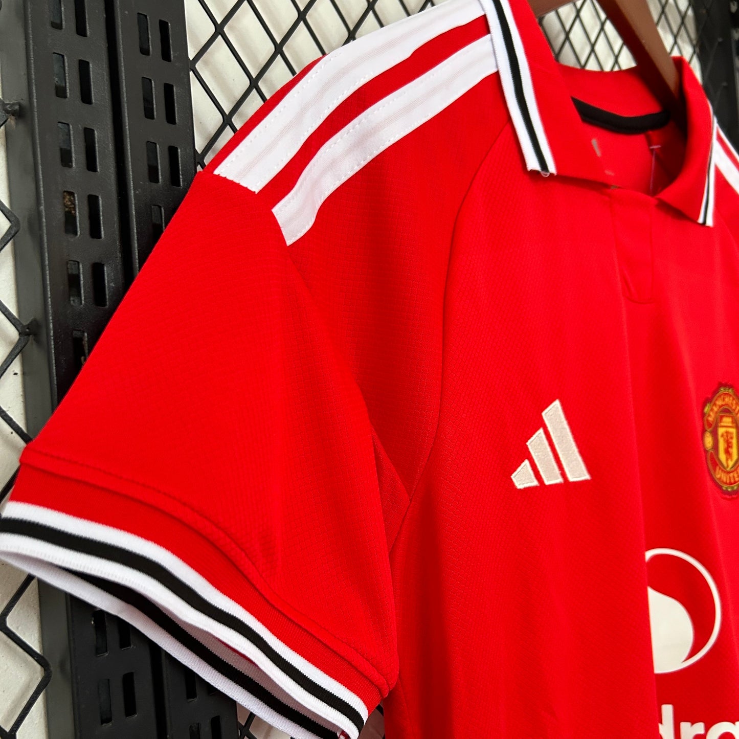 Maillot Manchester United Domicile 2026/2027 détail